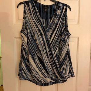 Alfa wrap top so flattering